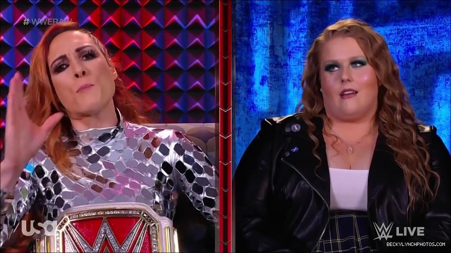 WWE_Monday_Night_Raw_2022_01_24_720p_HDTV_x264-NWCHD_mp4_005735668.jpg