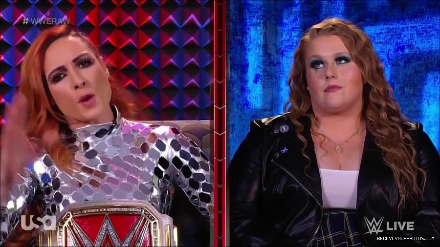 WWE_Monday_Night_Raw_2022_01_24_720p_HDTV_x264-NWCHD_mp4_005736469.jpg