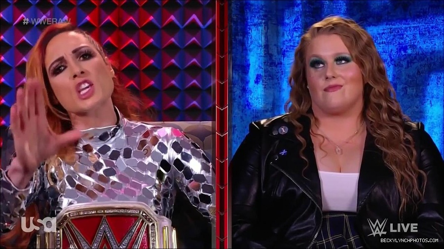 WWE_Monday_Night_Raw_2022_01_24_720p_HDTV_x264-NWCHD_mp4_005738872.jpg