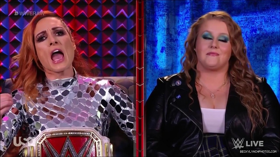 WWE_Monday_Night_Raw_2022_01_24_720p_HDTV_x264-NWCHD_mp4_005740874.jpg