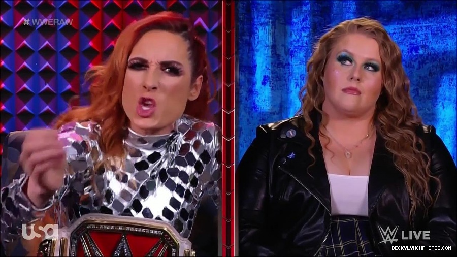 WWE_Monday_Night_Raw_2022_01_24_720p_HDTV_x264-NWCHD_mp4_005747680.jpg