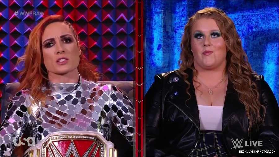 WWE_Monday_Night_Raw_2022_01_24_720p_HDTV_x264-NWCHD_mp4_005753686.jpg