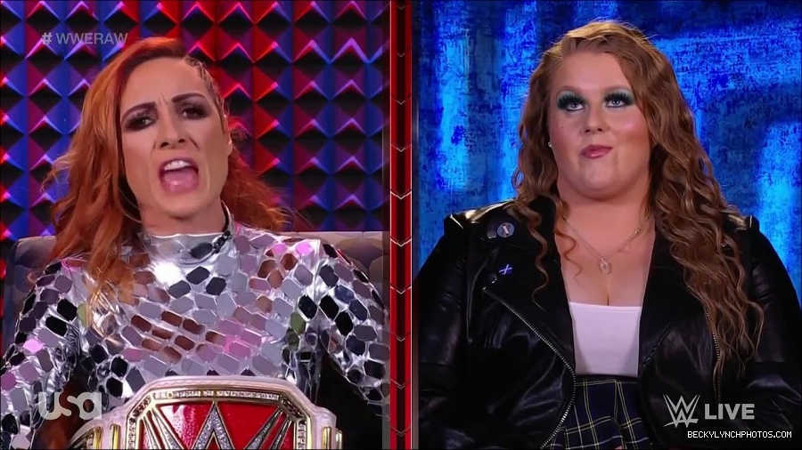 WWE_Monday_Night_Raw_2022_01_24_720p_HDTV_x264-NWCHD_mp4_005754087.jpg