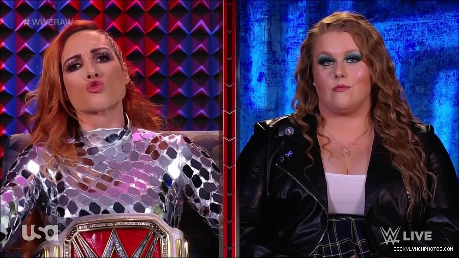 WWE_Monday_Night_Raw_2022_01_24_720p_HDTV_x264-NWCHD_mp4_005766099.jpg