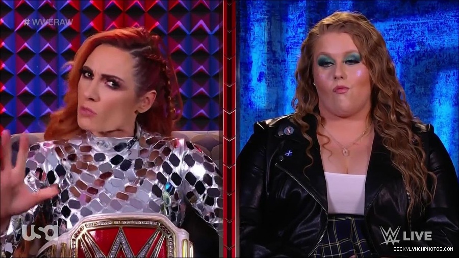 WWE_Monday_Night_Raw_2022_01_24_720p_HDTV_x264-NWCHD_mp4_005768101.jpg