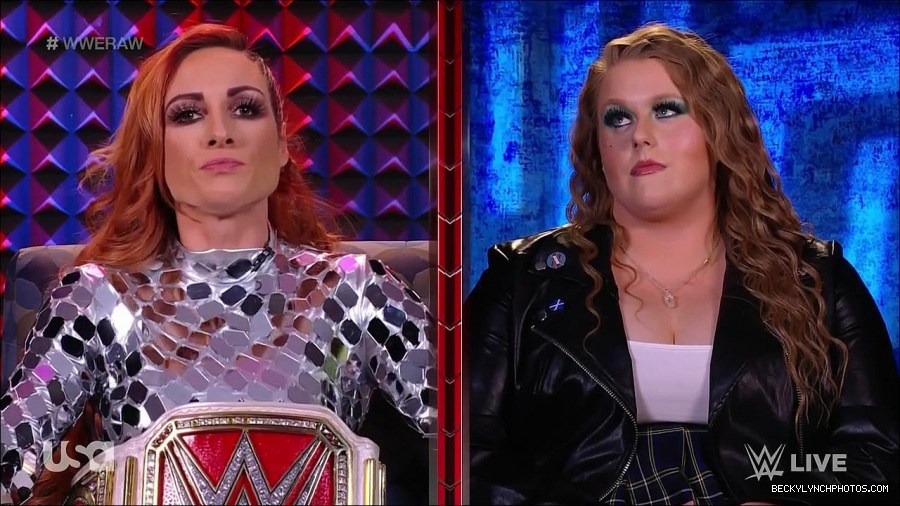 WWE_Monday_Night_Raw_2022_01_24_720p_HDTV_x264-NWCHD_mp4_005780914.jpg
