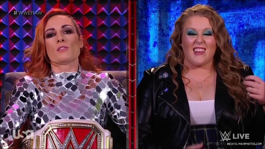 WWE_Monday_Night_Raw_2022_01_24_720p_HDTV_x264-NWCHD_mp4_005785318.jpg