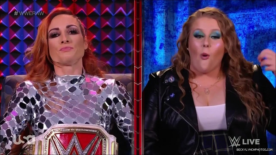 WWE_Monday_Night_Raw_2022_01_24_720p_HDTV_x264-NWCHD_mp4_005785718.jpg