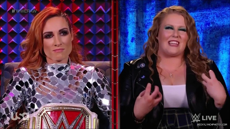WWE_Monday_Night_Raw_2022_01_24_720p_HDTV_x264-NWCHD_mp4_005789322.jpg