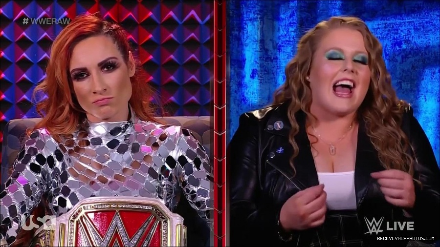 WWE_Monday_Night_Raw_2022_01_24_720p_HDTV_x264-NWCHD_mp4_005800533.jpg