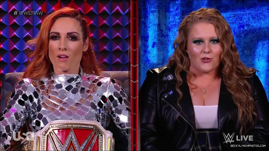 WWE_Monday_Night_Raw_2022_01_24_720p_HDTV_x264-NWCHD_mp4_005807340.jpg