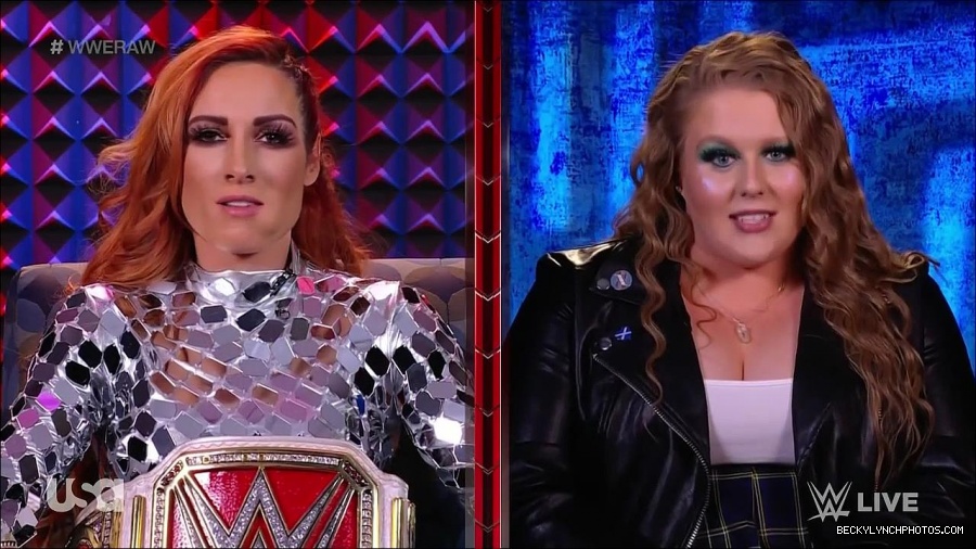 WWE_Monday_Night_Raw_2022_01_24_720p_HDTV_x264-NWCHD_mp4_005807740.jpg