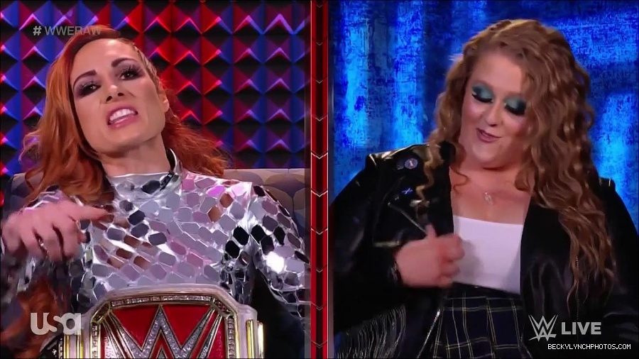 WWE_Monday_Night_Raw_2022_01_24_720p_HDTV_x264-NWCHD_mp4_005823756.jpg
