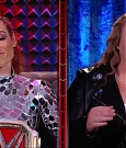 WWE_Monday_Night_Raw_2022_01_24_720p_HDTV_x264-NWCHD_mp4_005700033.jpg