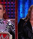 WWE_Monday_Night_Raw_2022_01_24_720p_HDTV_x264-NWCHD_mp4_005721254.jpg