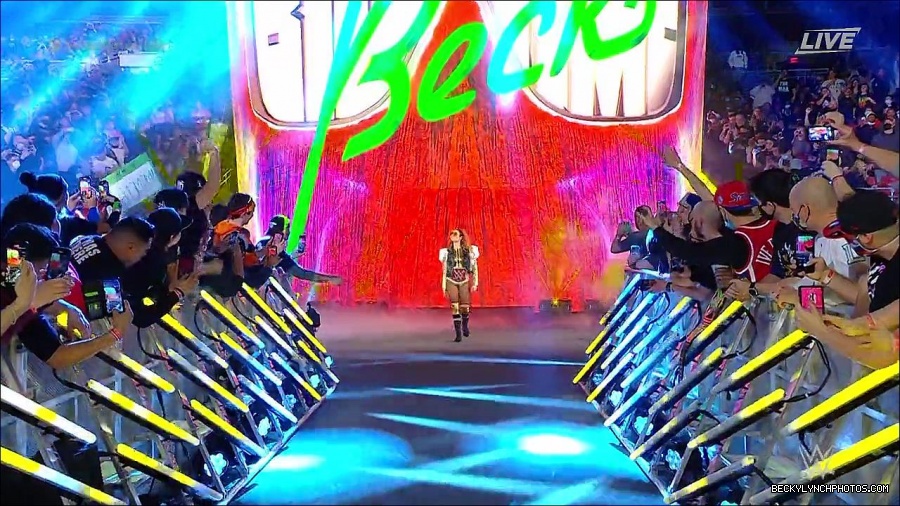WWE_Royal_Rumble_2022_720p_WEB_h264-HEEL_mp4_006423511.jpg