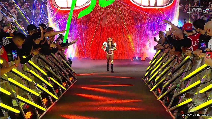 WWE_Royal_Rumble_2022_720p_WEB_h264-HEEL_mp4_006425111.jpg
