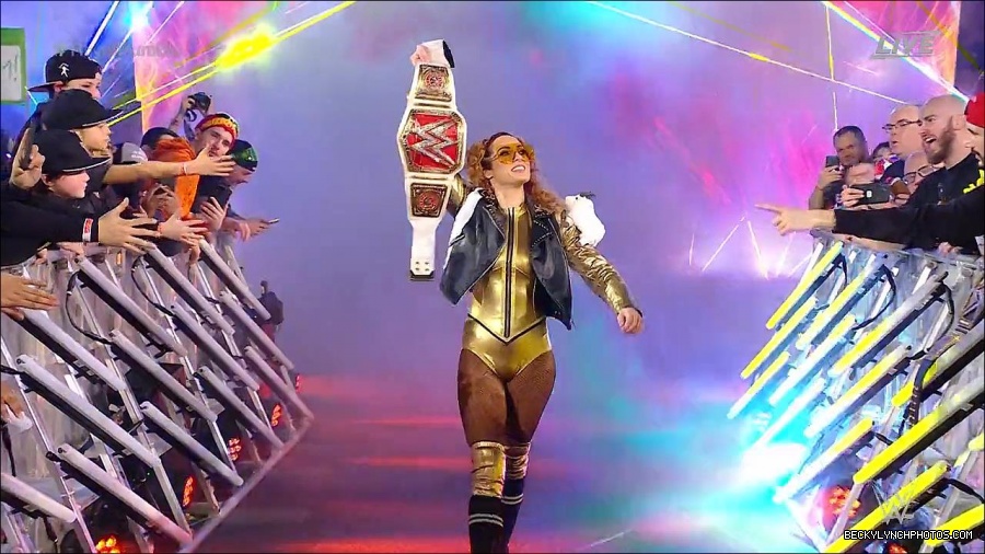 WWE_Royal_Rumble_2022_720p_WEB_h264-HEEL_mp4_006438711.jpg