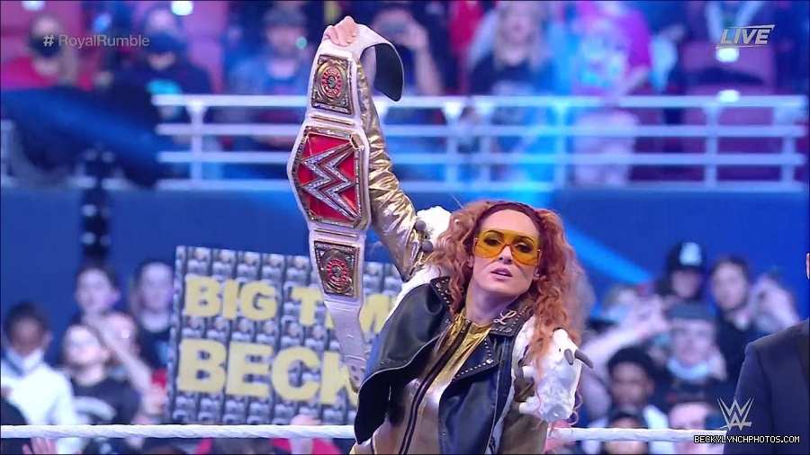 WWE_Royal_Rumble_2022_720p_WEB_h264-HEEL_mp4_006470711.jpg