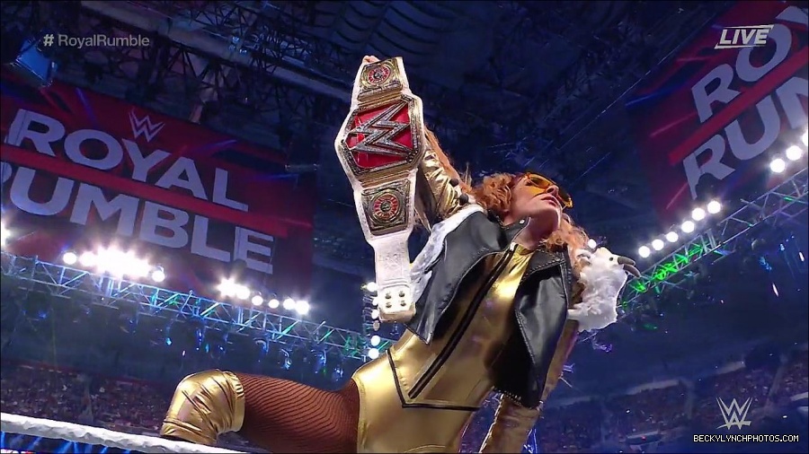 WWE_Royal_Rumble_2022_720p_WEB_h264-HEEL_mp4_006477911.jpg