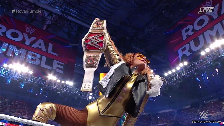 WWE_Royal_Rumble_2022_720p_WEB_h264-HEEL_mp4_006478311.jpg