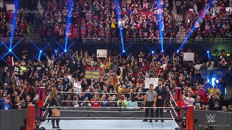 WWE_Royal_Rumble_2022_720p_WEB_h264-HEEL_mp4_006488311.jpg