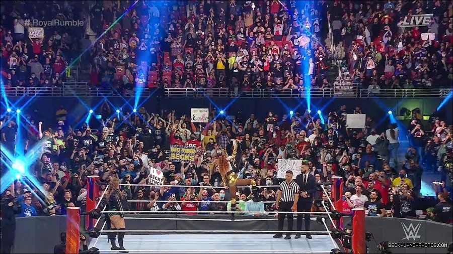 WWE_Royal_Rumble_2022_720p_WEB_h264-HEEL_mp4_006488711.jpg