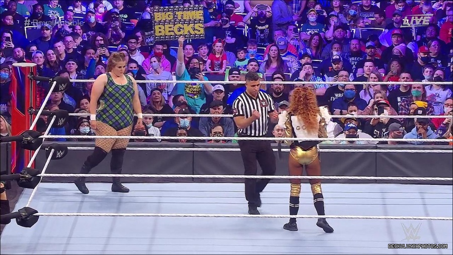 WWE_Royal_Rumble_2022_720p_WEB_h264-HEEL_mp4_006547511.jpg