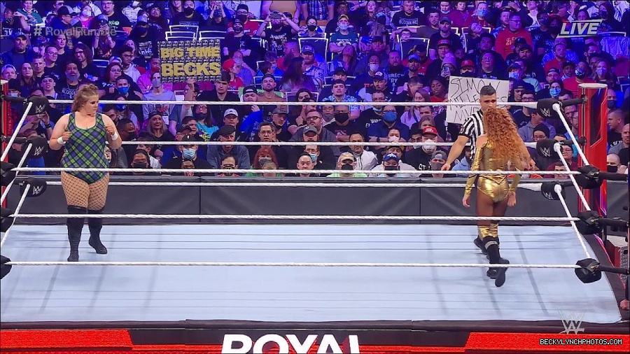 WWE_Royal_Rumble_2022_720p_WEB_h264-HEEL_mp4_006571111.jpg