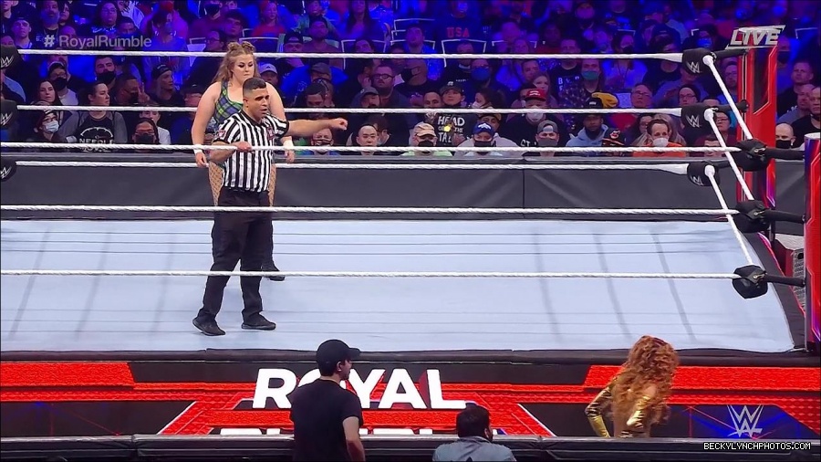 WWE_Royal_Rumble_2022_720p_WEB_h264-HEEL_mp4_006621111.jpg