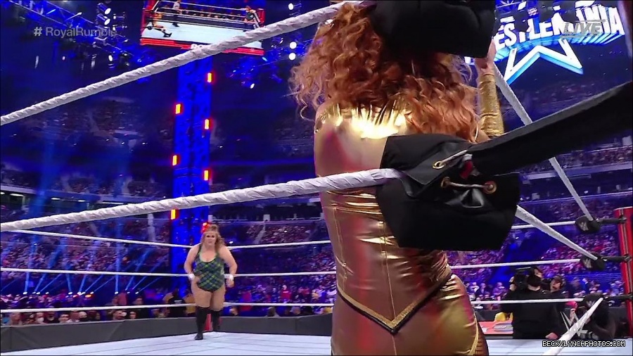 WWE_Royal_Rumble_2022_720p_WEB_h264-HEEL_mp4_006656711.jpg