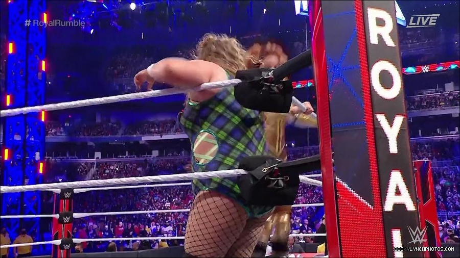 WWE_Royal_Rumble_2022_720p_WEB_h264-HEEL_mp4_006659511.jpg