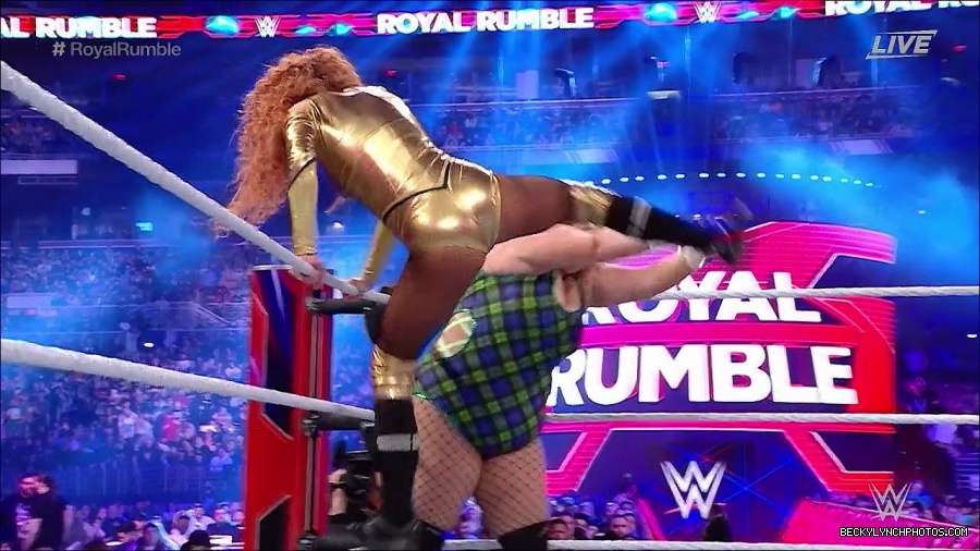 WWE_Royal_Rumble_2022_720p_WEB_h264-HEEL_mp4_006661511.jpg