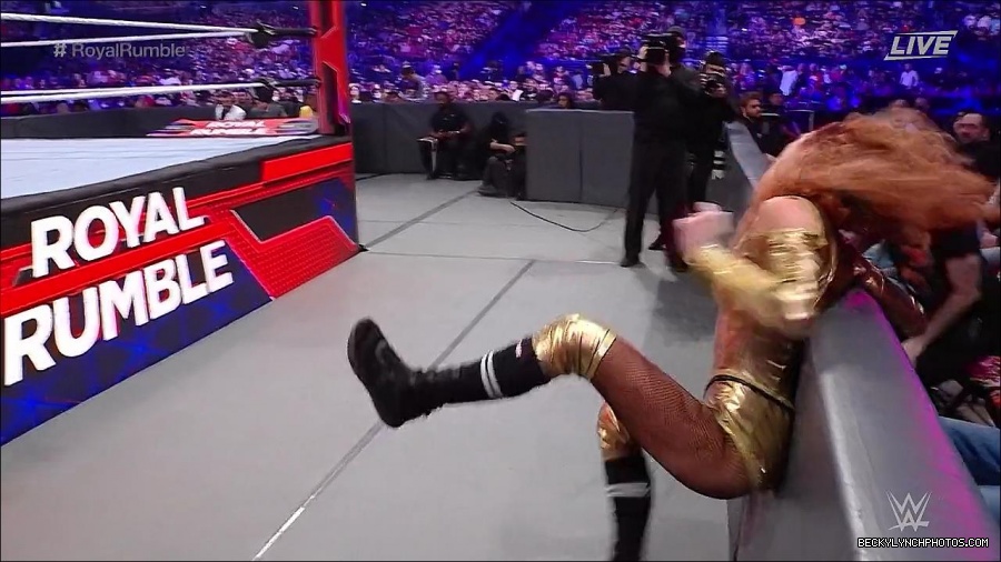 WWE_Royal_Rumble_2022_720p_WEB_h264-HEEL_mp4_006686311.jpg