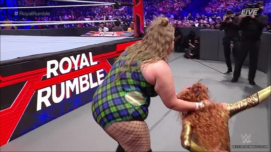 WWE_Royal_Rumble_2022_720p_WEB_h264-HEEL_mp4_006691511.jpg