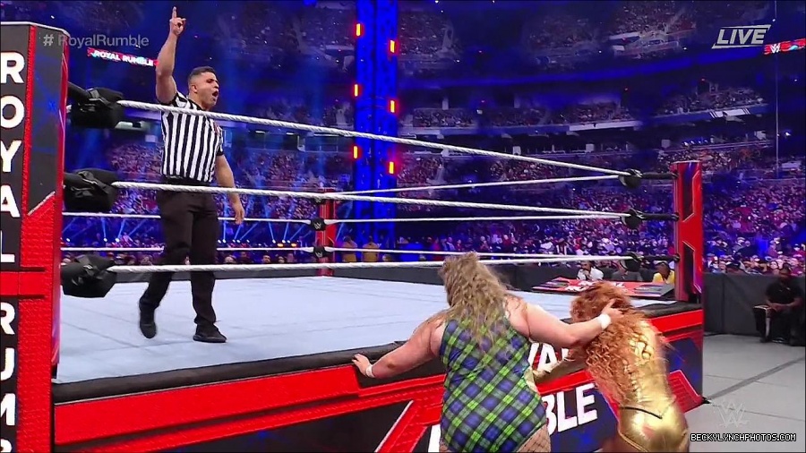 WWE_Royal_Rumble_2022_720p_WEB_h264-HEEL_mp4_006693111.jpg