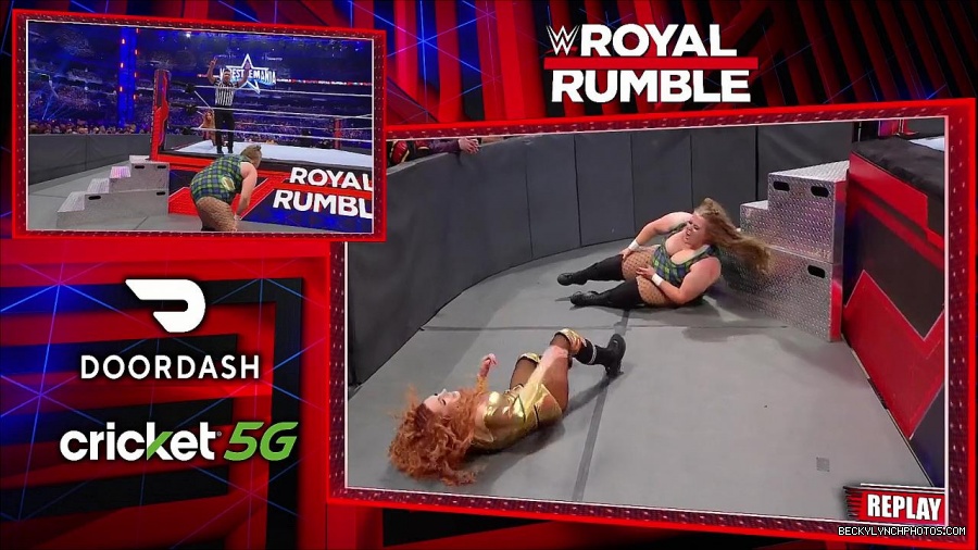 WWE_Royal_Rumble_2022_720p_WEB_h264-HEEL_mp4_006744378.jpg