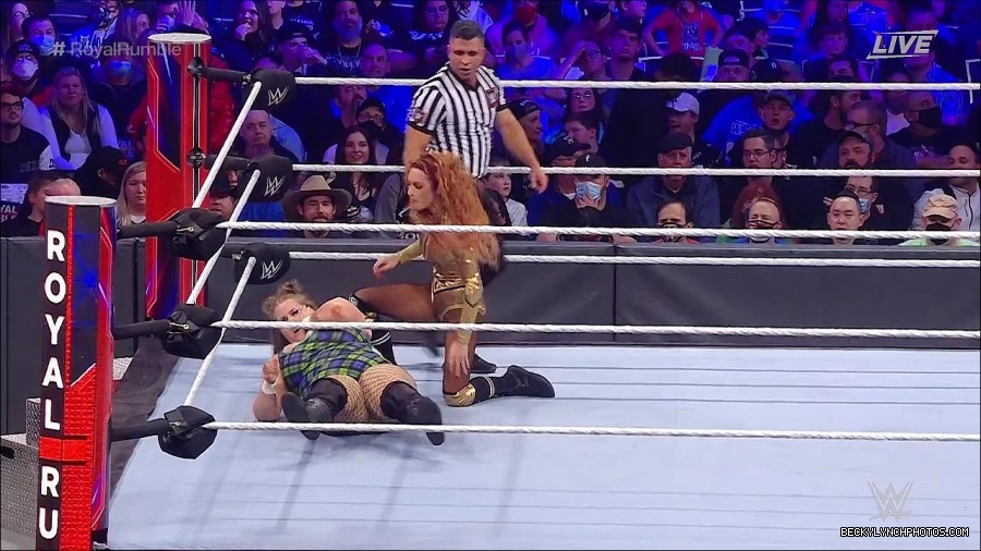 WWE_Royal_Rumble_2022_720p_WEB_h264-HEEL_mp4_006753578.jpg