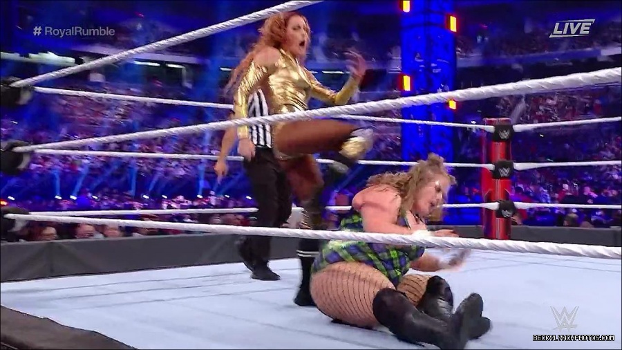 WWE_Royal_Rumble_2022_720p_WEB_h264-HEEL_mp4_006754778.jpg