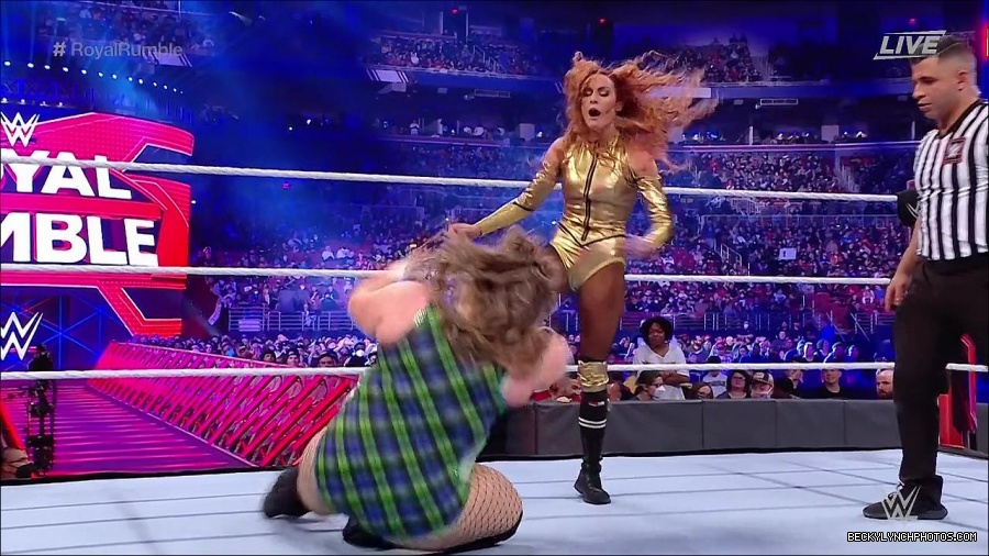 WWE_Royal_Rumble_2022_720p_WEB_h264-HEEL_mp4_006756378.jpg