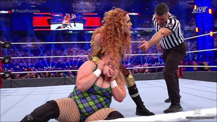 WWE_Royal_Rumble_2022_720p_WEB_h264-HEEL_mp4_006779178.jpg