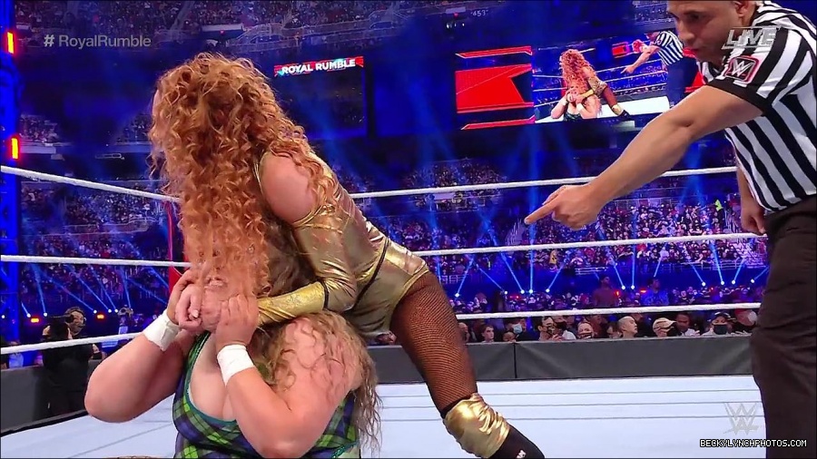 WWE_Royal_Rumble_2022_720p_WEB_h264-HEEL_mp4_006783578.jpg