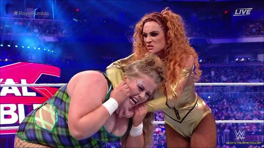 WWE_Royal_Rumble_2022_720p_WEB_h264-HEEL_mp4_006789578.jpg