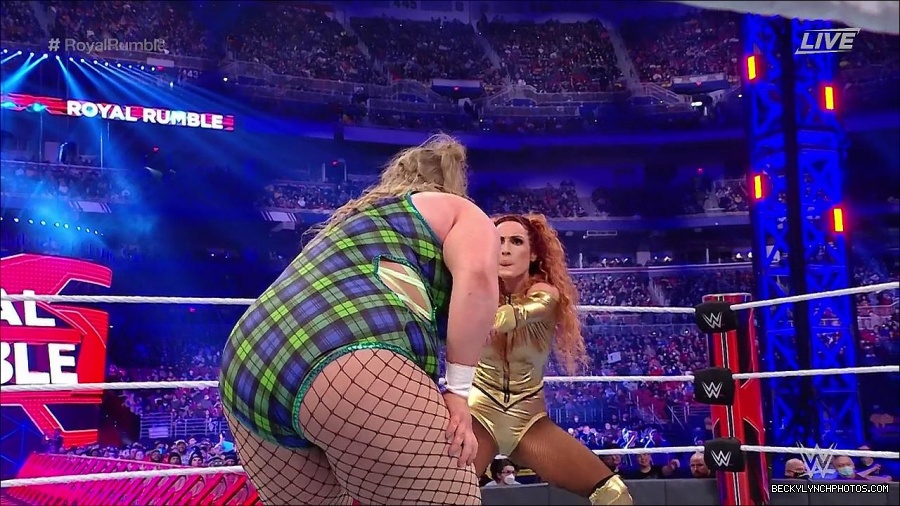 WWE_Royal_Rumble_2022_720p_WEB_h264-HEEL_mp4_006794778.jpg