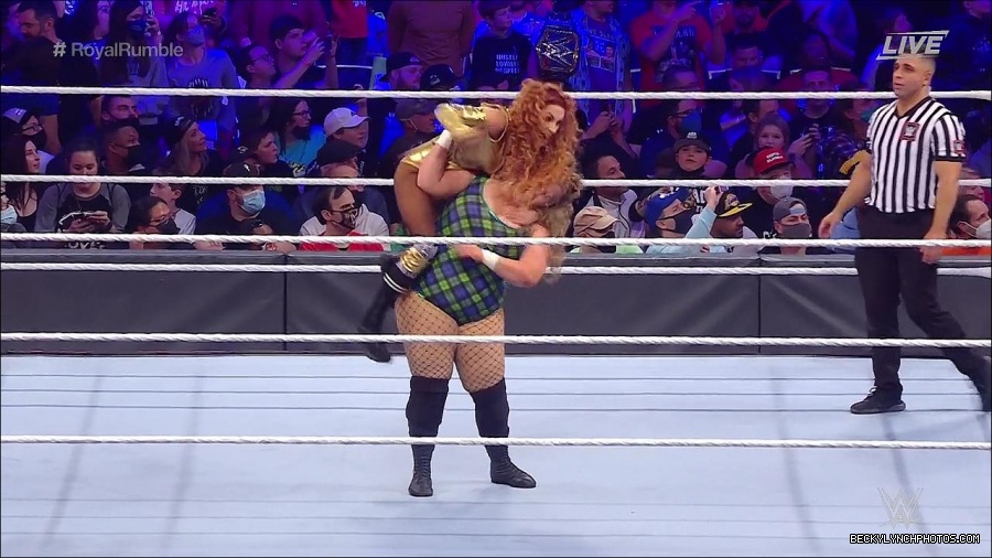 WWE_Royal_Rumble_2022_720p_WEB_h264-HEEL_mp4_006809578.jpg