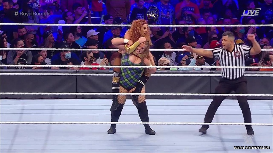 WWE_Royal_Rumble_2022_720p_WEB_h264-HEEL_mp4_006811578.jpg