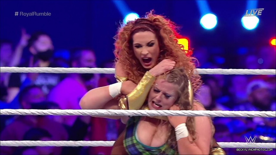 WWE_Royal_Rumble_2022_720p_WEB_h264-HEEL_mp4_006814378.jpg