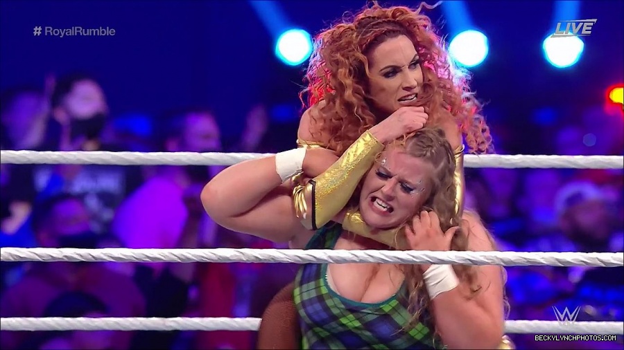 WWE_Royal_Rumble_2022_720p_WEB_h264-HEEL_mp4_006814778.jpg