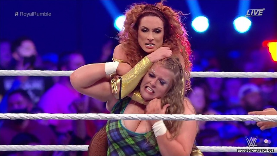 WWE_Royal_Rumble_2022_720p_WEB_h264-HEEL_mp4_006815178.jpg