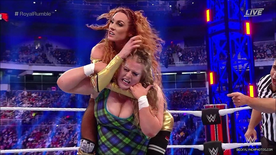 WWE_Royal_Rumble_2022_720p_WEB_h264-HEEL_mp4_006819178.jpg